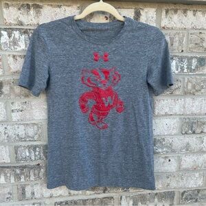 Under Armour Wisconsin Badgers Youth T-Shirt Gray Red Bucky Mascot NCAA